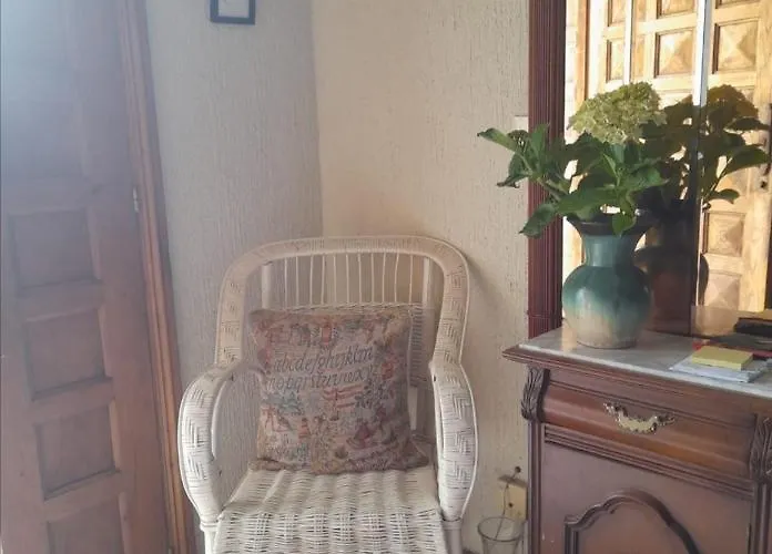 A Casa Dos Avos Tatil Evi Celanova